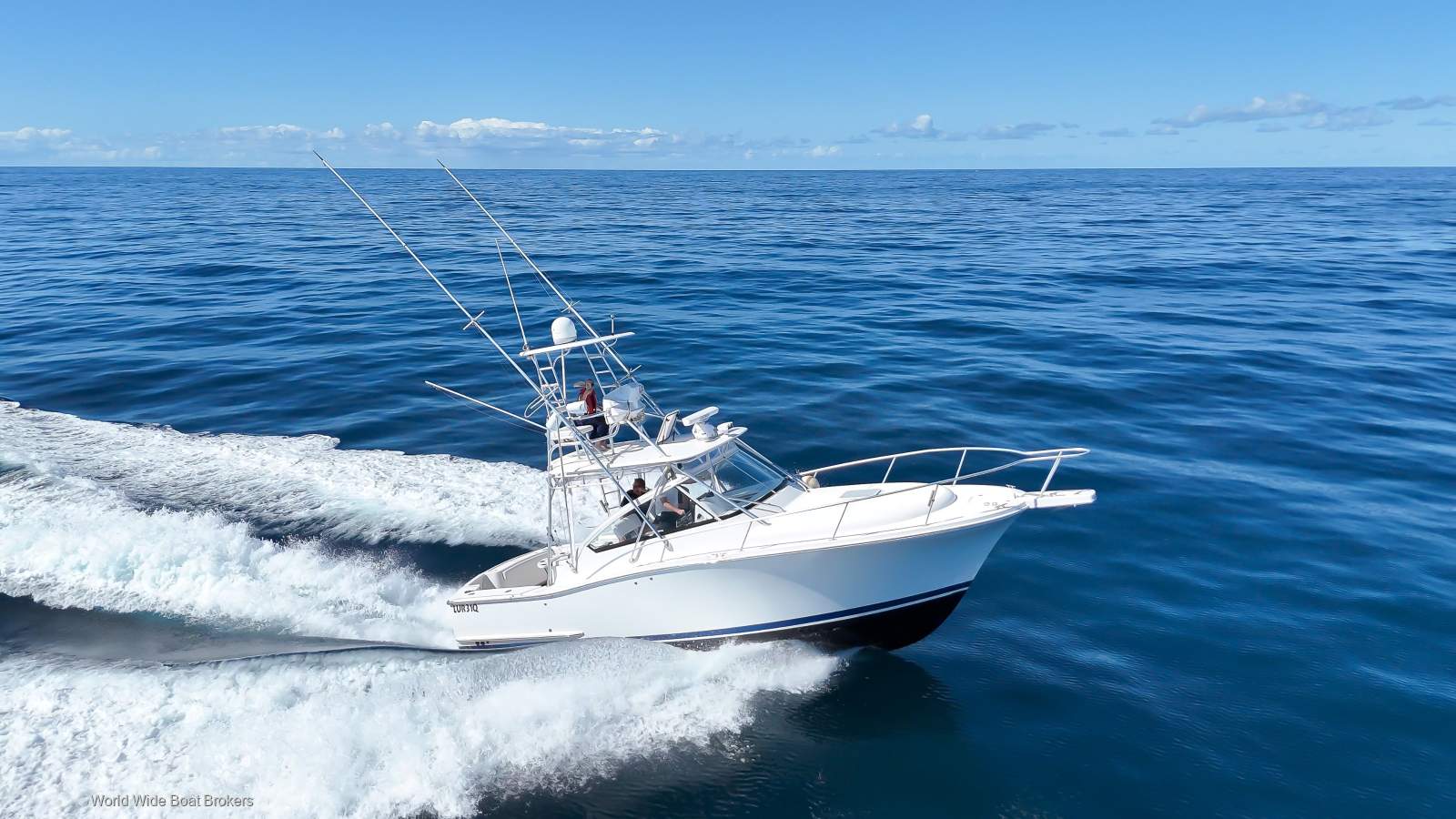 Luhrs 31 Open Tower