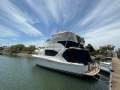 Riviera 3350 Flybridge