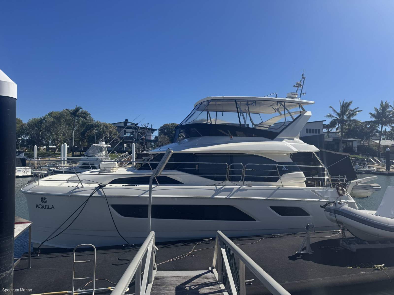 Aquila 44