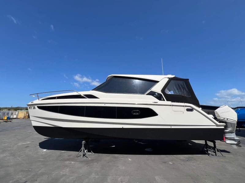 Aquila 36 Sport Catamaran JOYSTICK CONTROL