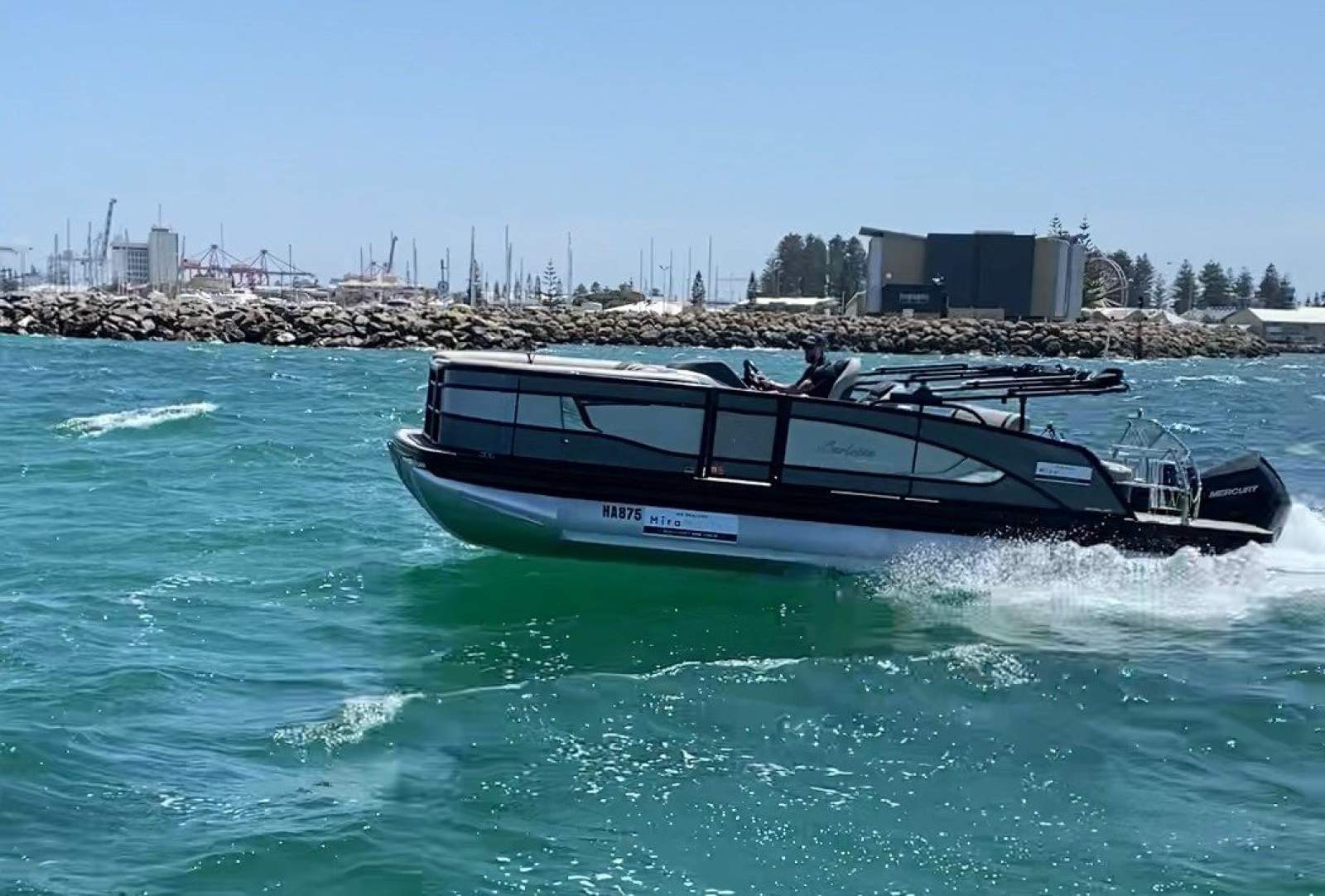 Barletta Pontoon Boats Lusso