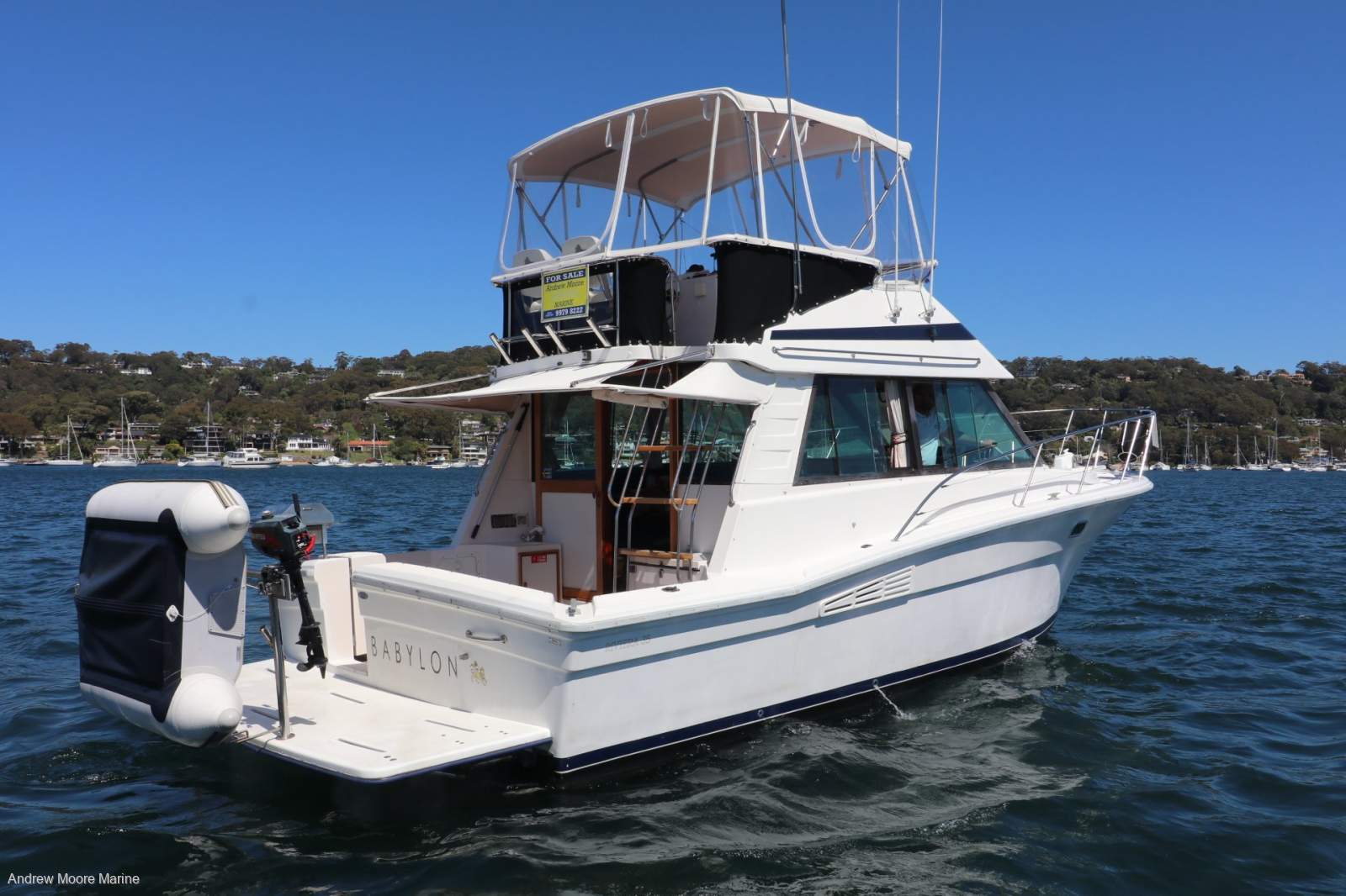 Riviera 35 Flybridge