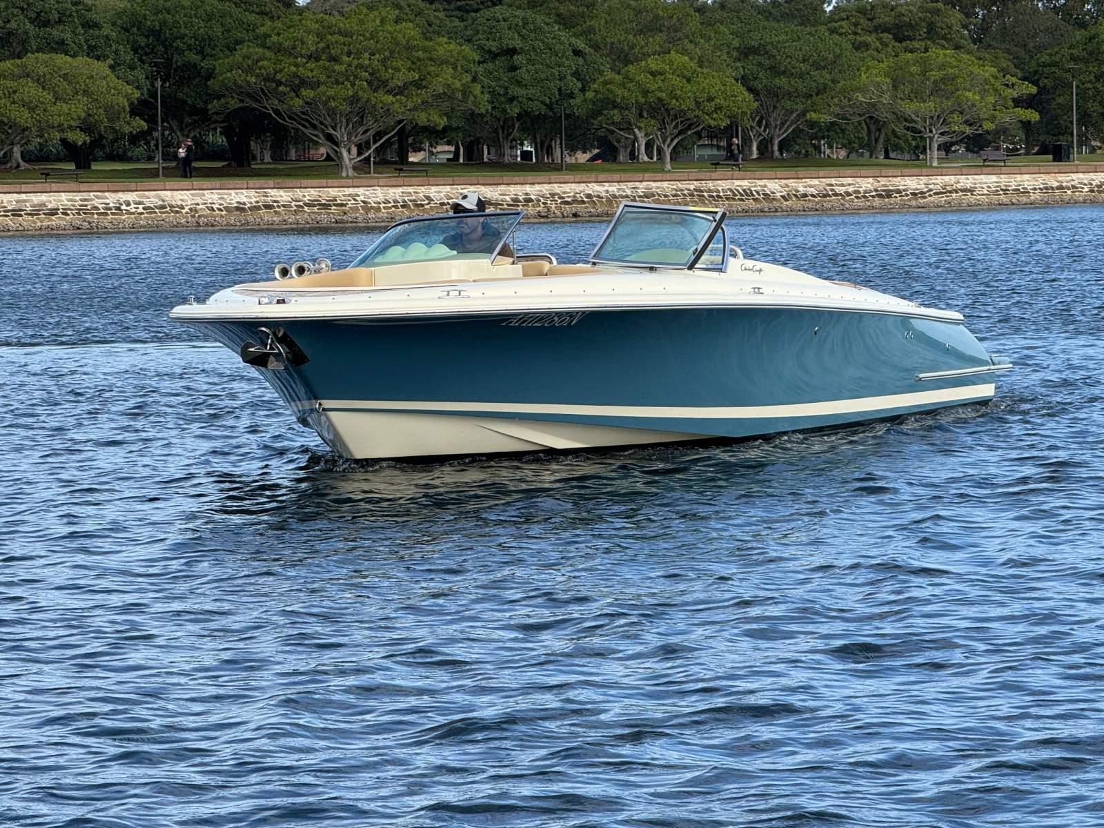 Chris Craft Launch 27