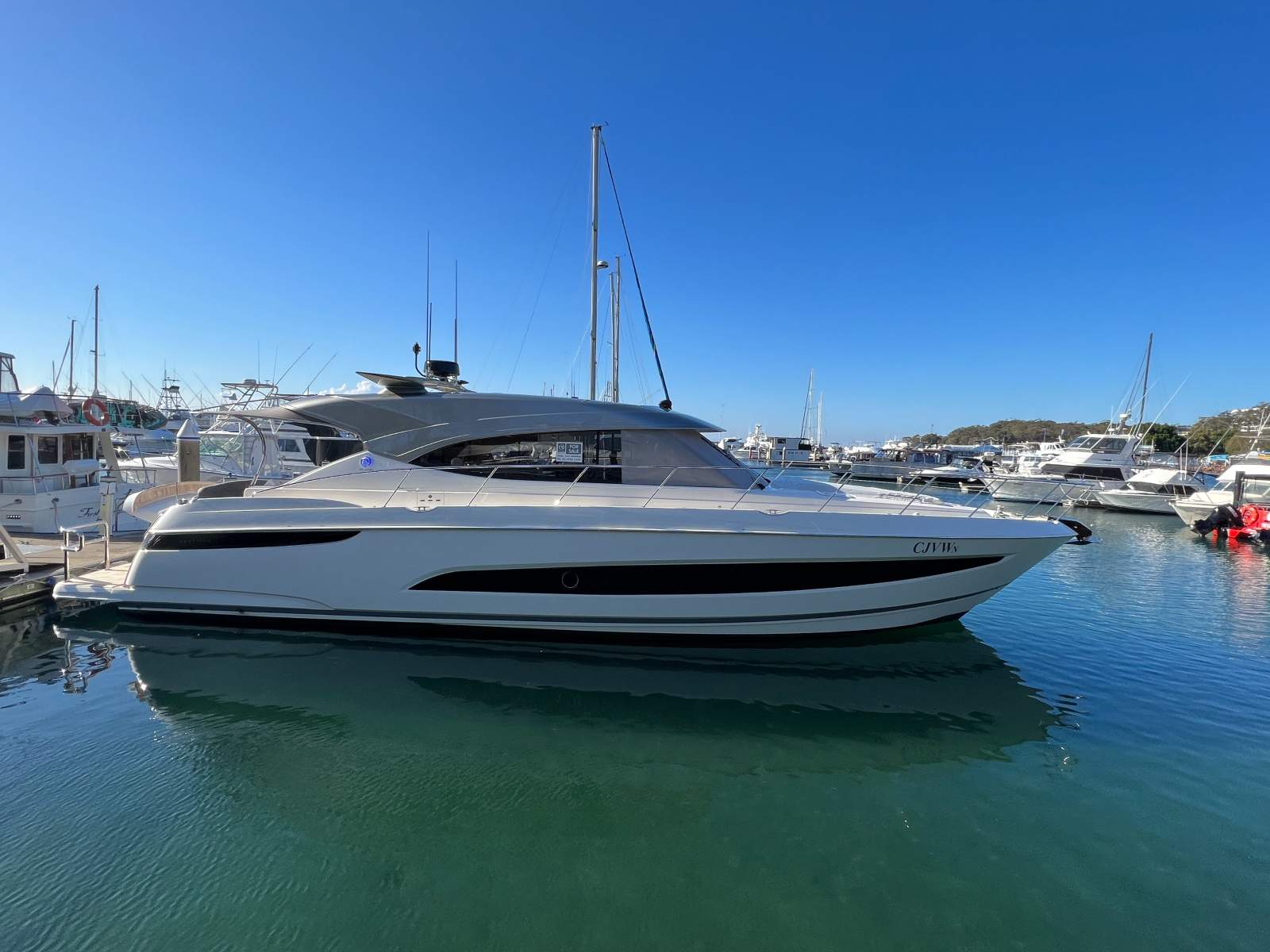 Riviera 5400 Sport Yacht Platinum Edition