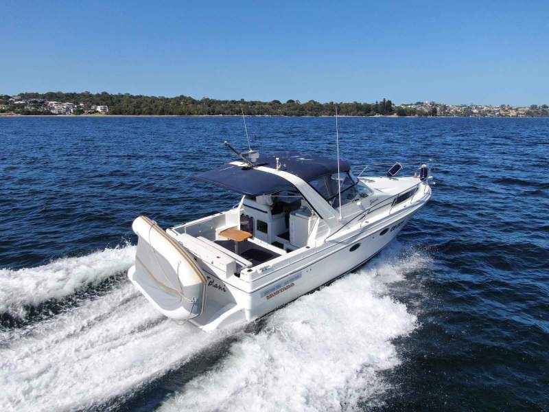 Mustang 3200 Wide Body Sports Cruiser