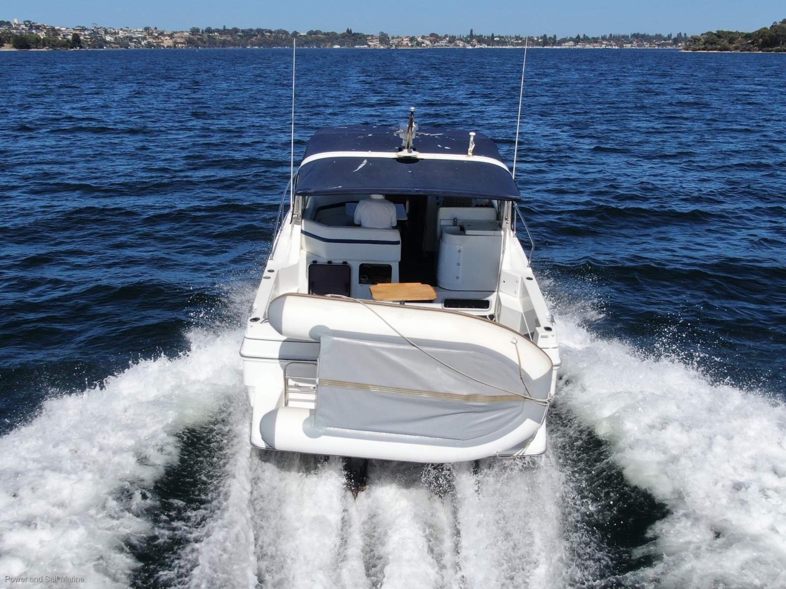 Mustang 3200 Wide Body Sports Cruiser