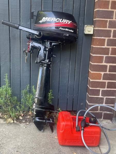 Mercury 6HP 4-Stroke Outboard Motor Short Shaft + extra equipment