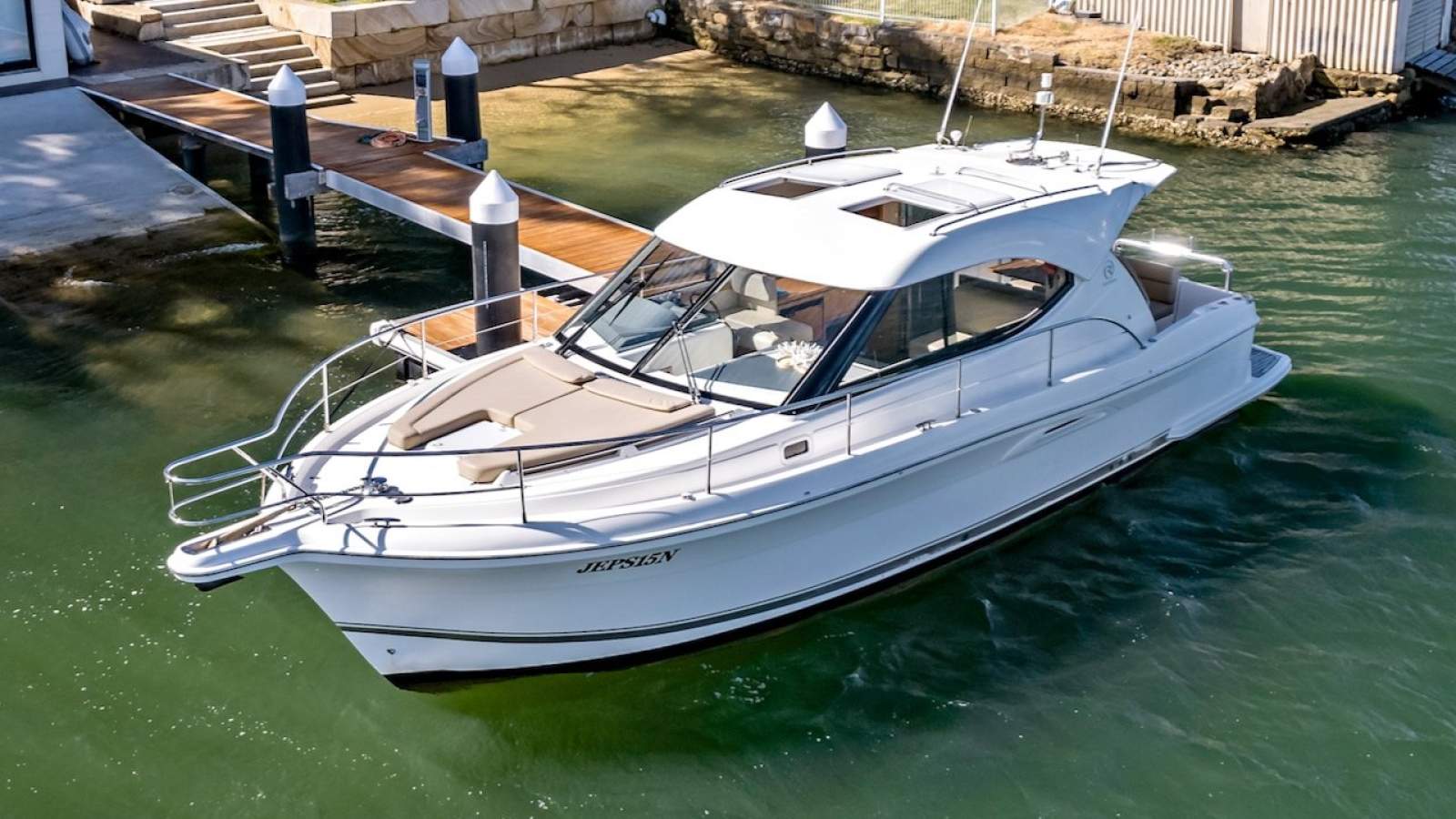 Riviera 3600 Sport Yacht