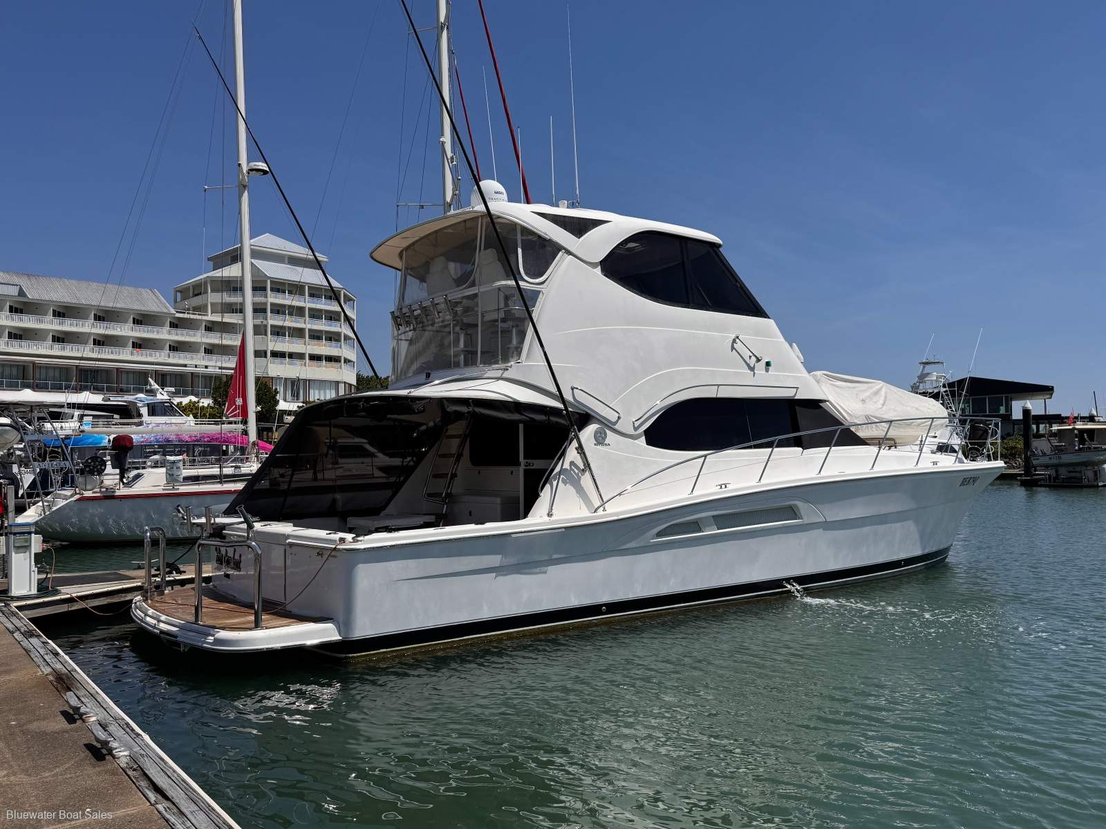 Riviera 47 Enclosed Flybridge