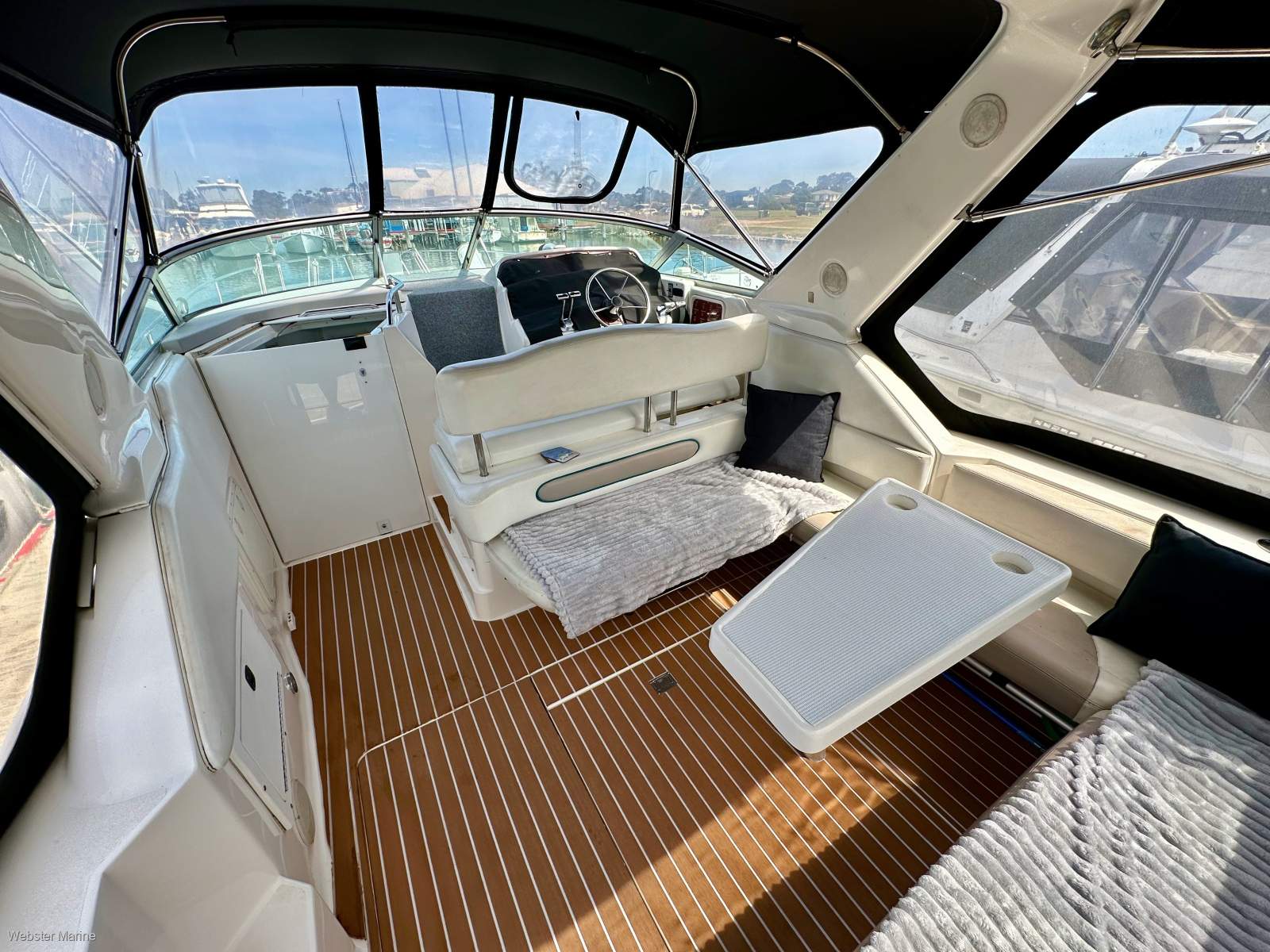 Wellcraft 3200 Martinique SHAFT DRIVE