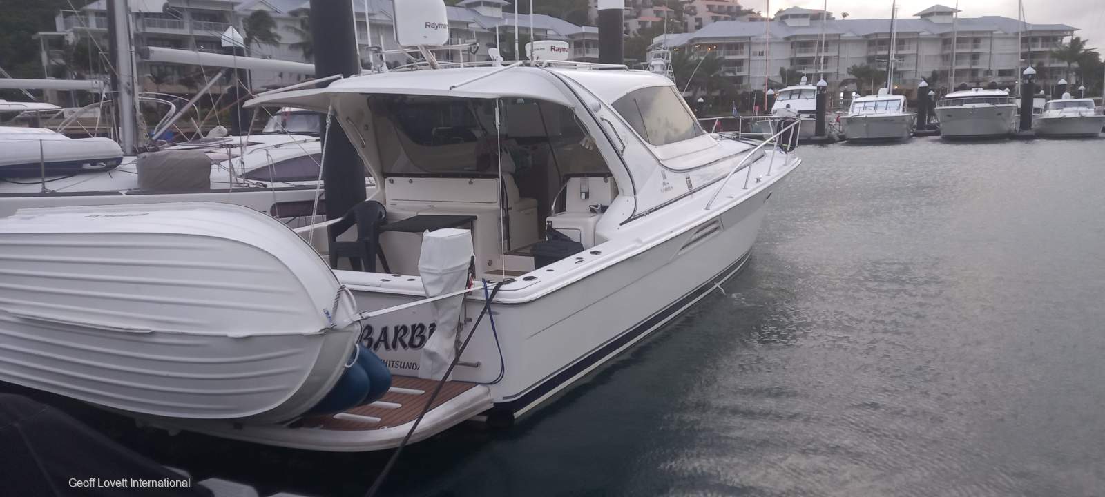 Riviera 4000 Offshore Hardtop Platinum Series