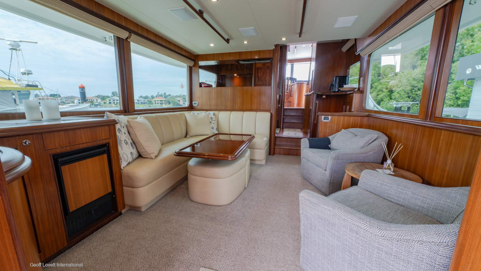 Ocean Alexander 60 Trawler