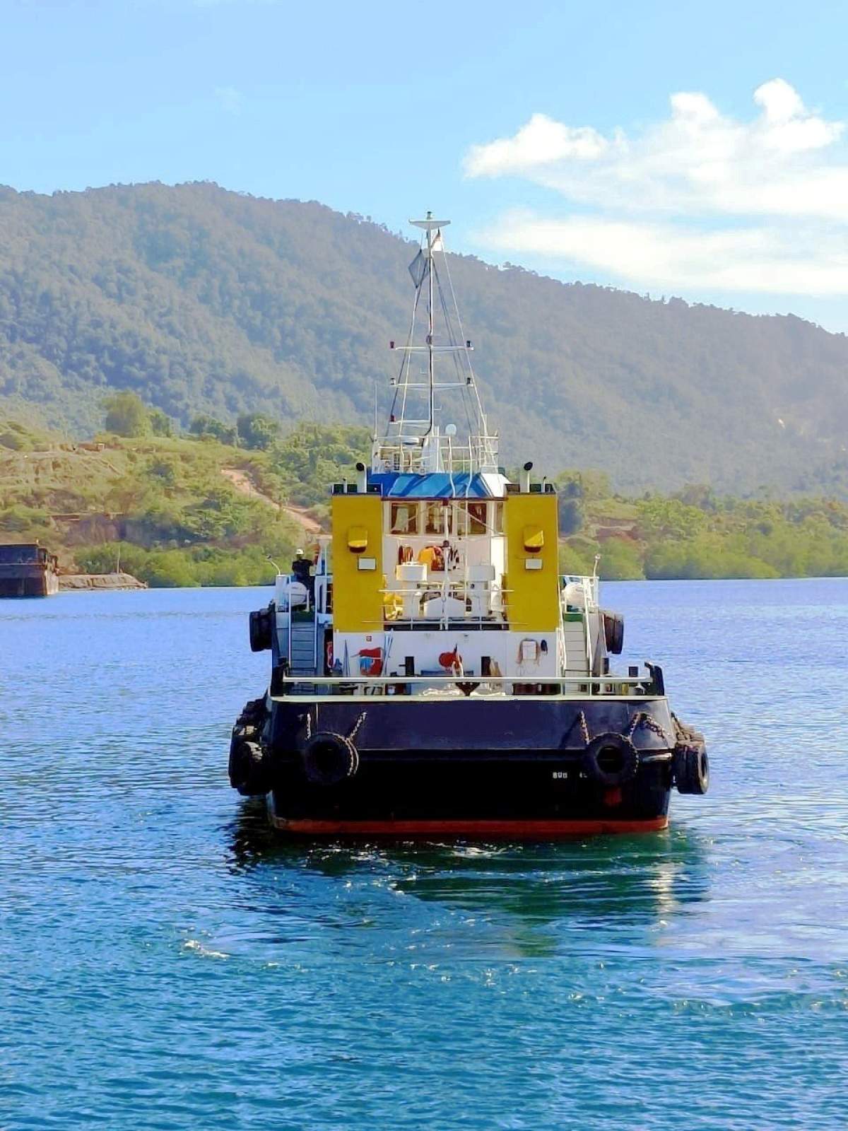 28m Tug