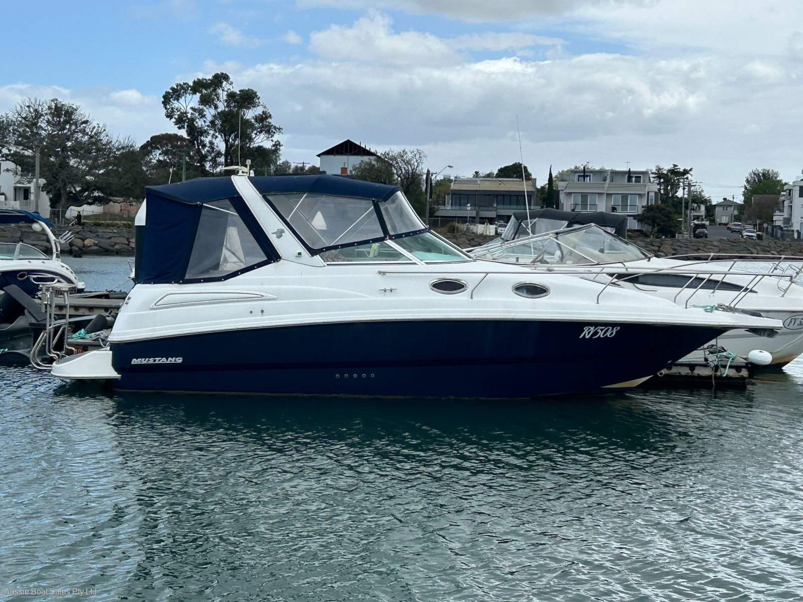 Mustang 2800 Sportscruiser