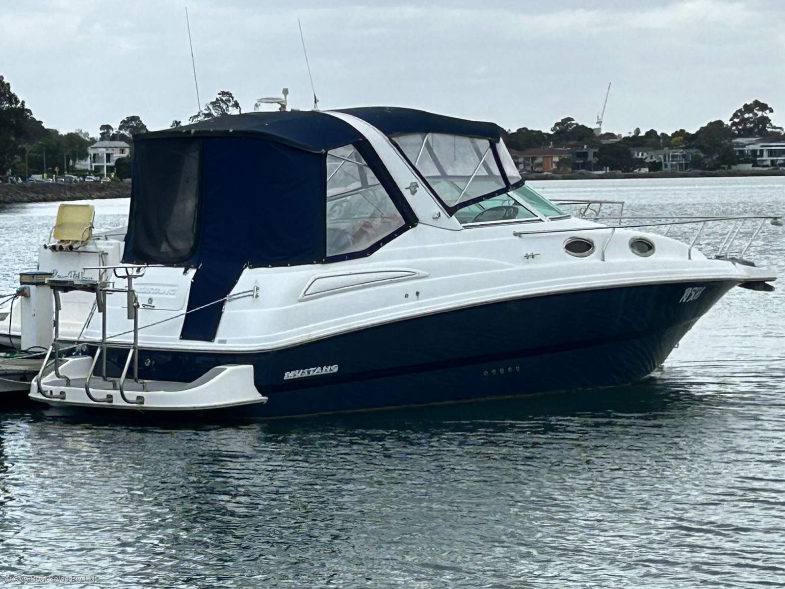 Mustang 2800 Sportscruiser