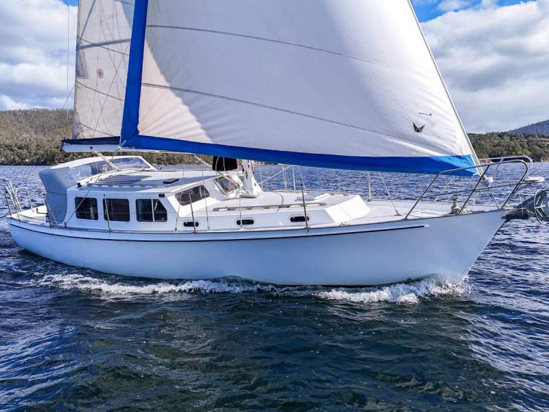 Kaufman 36 Pilothouse Cruiser EXCELLENT CONDITION, MANY UPGRADES!