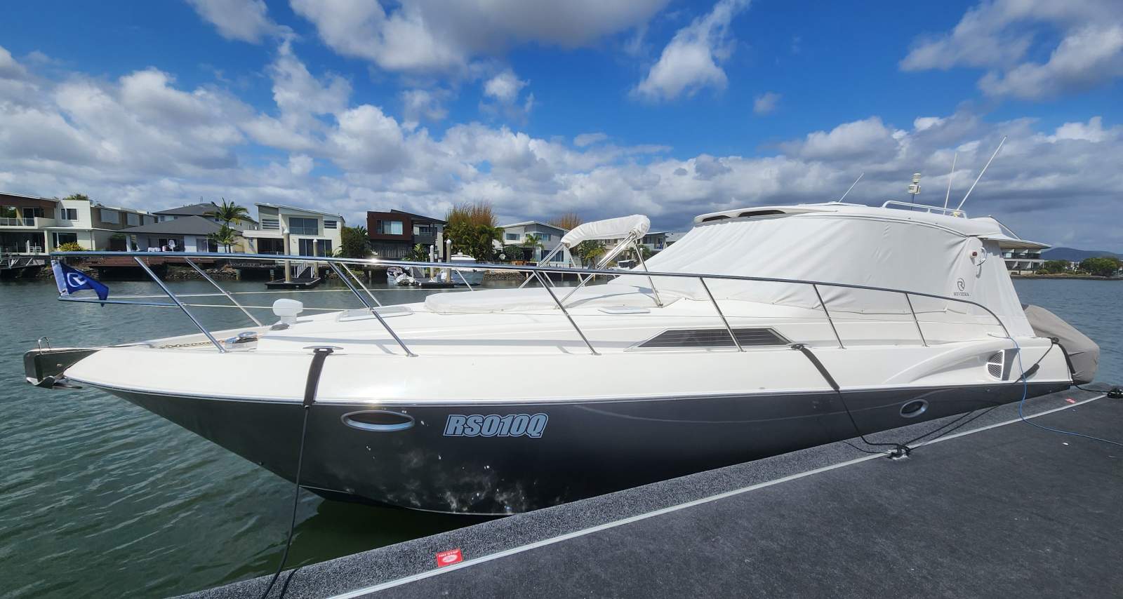 Riviera Riveria M360 Sports Cruiser M360:Overall Outside Boat View