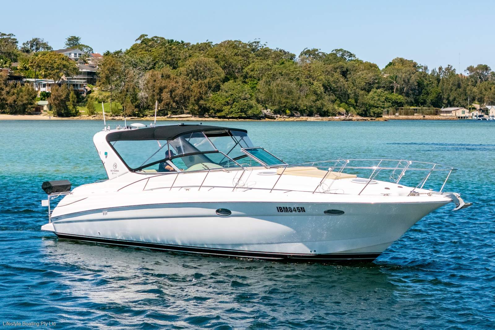 Riviera M370 Sports Cruiser