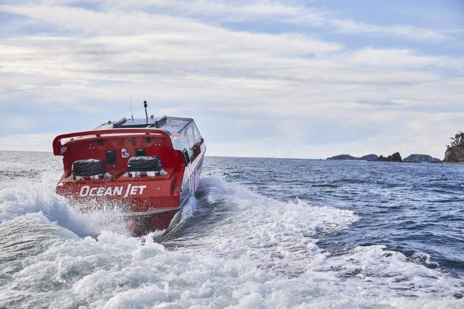 Calibre 9M Jetboat