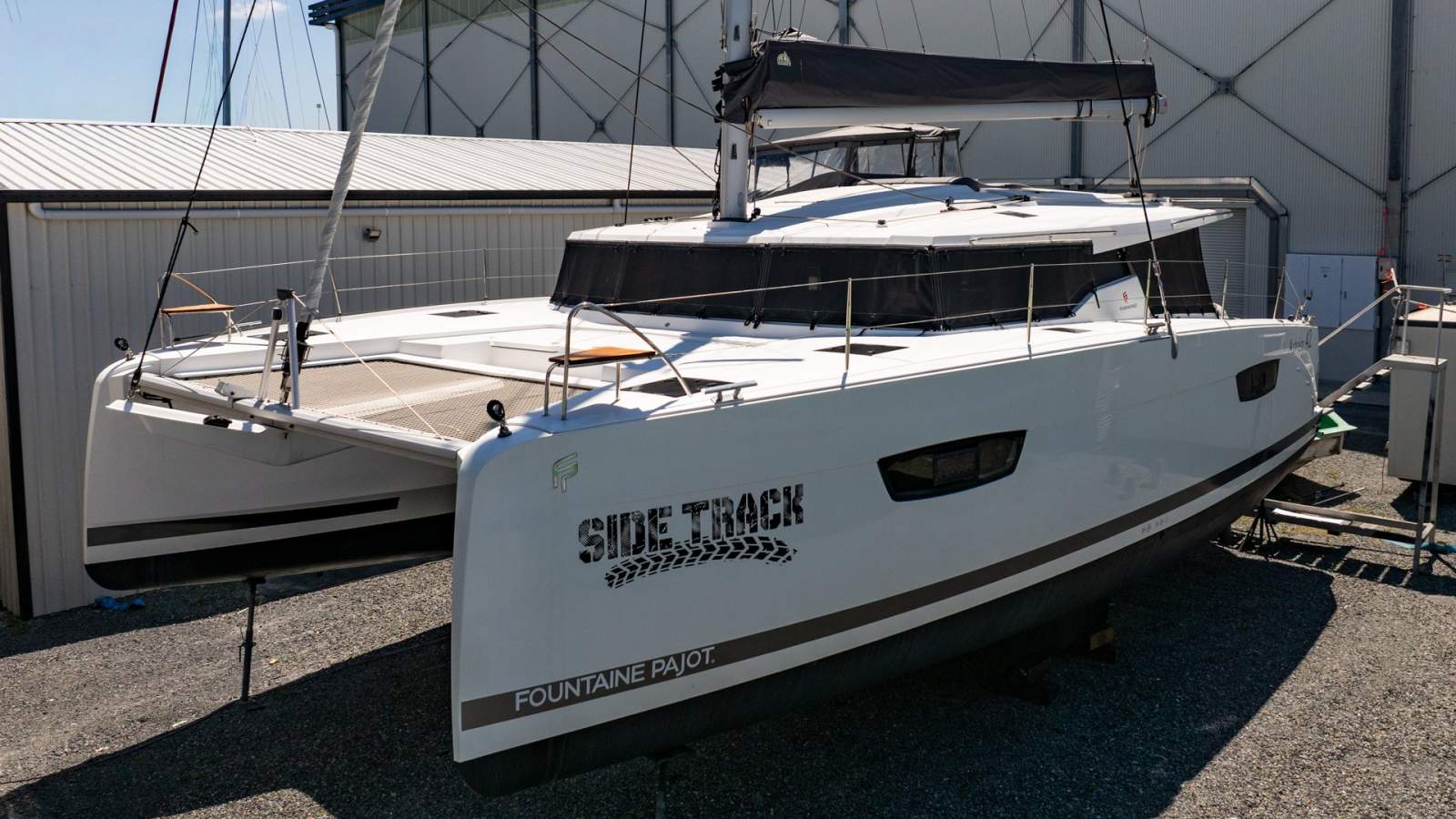 Fountaine Pajot Astrea 42
