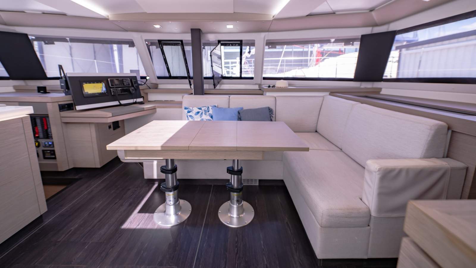 Fountaine Pajot Astrea 42