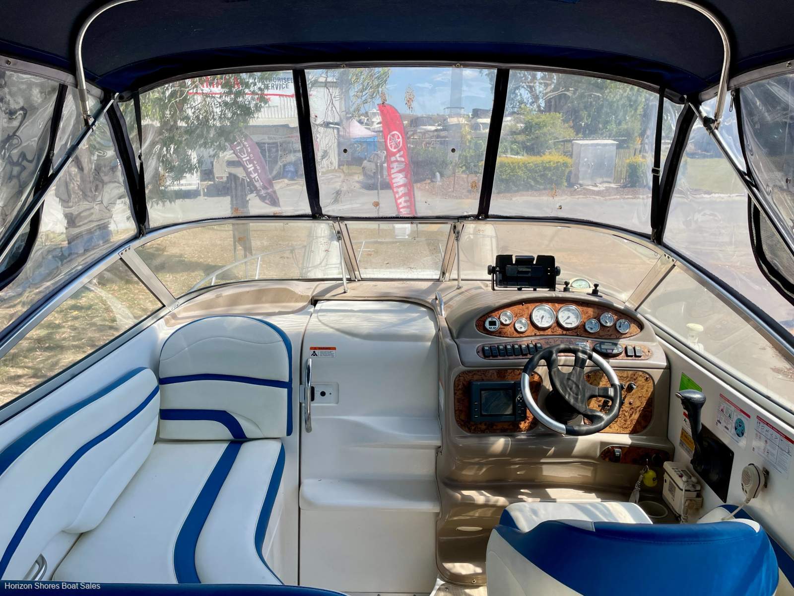 Larson Cabrio 240