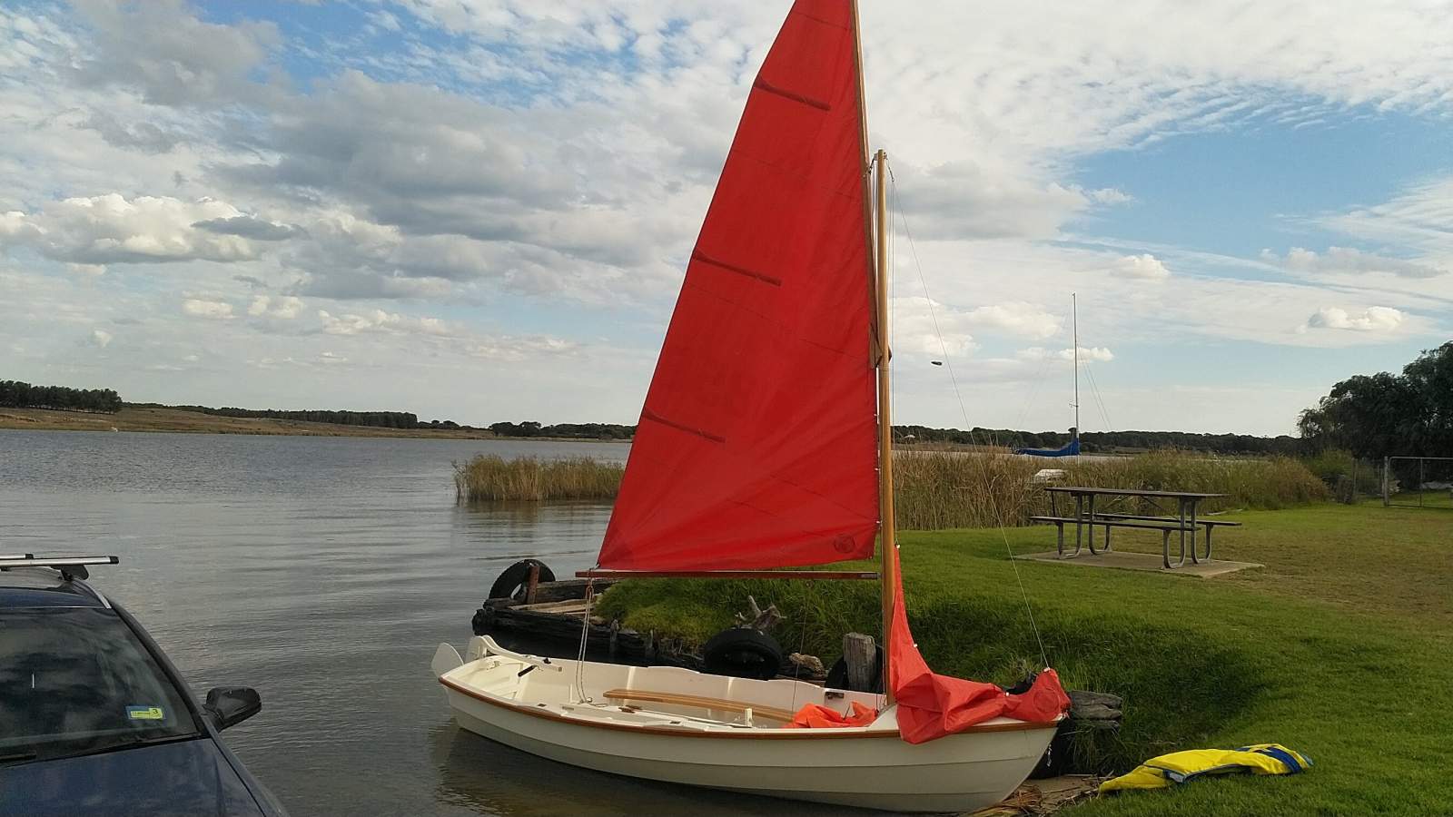Classic Wooden sailing dinghy