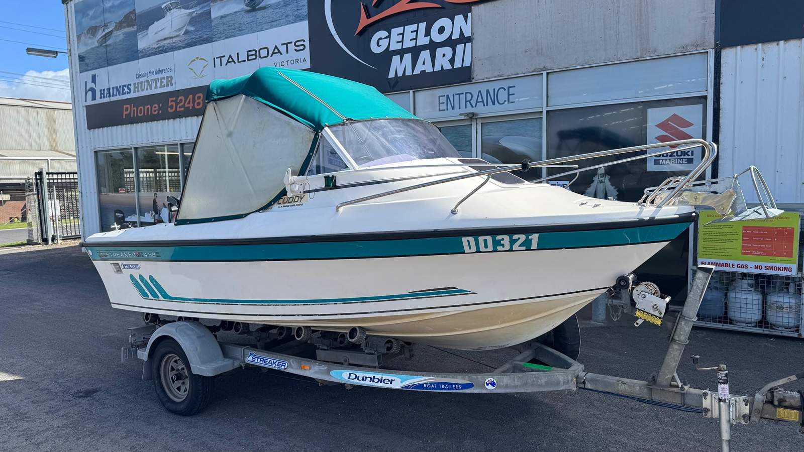 Streaker 4.58 Cuddy Streaker 4.58 Cuddy