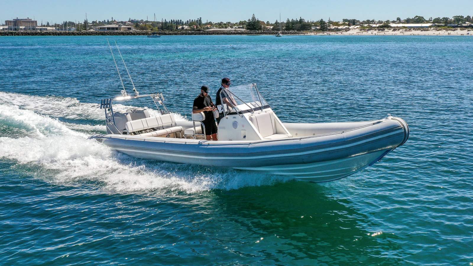 Gemini Elite 850 - Low Hours & Road Trailer
