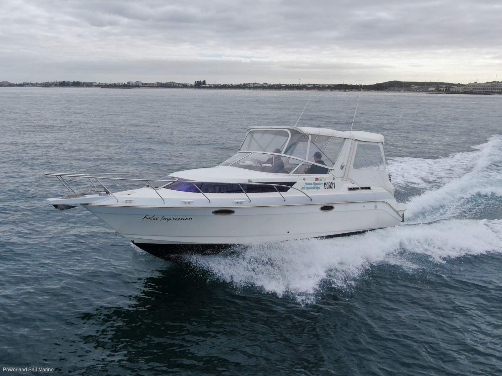 Haines Signature 850 Sportsbridge Upgraded 6.2L Mercruiser with electronic controls