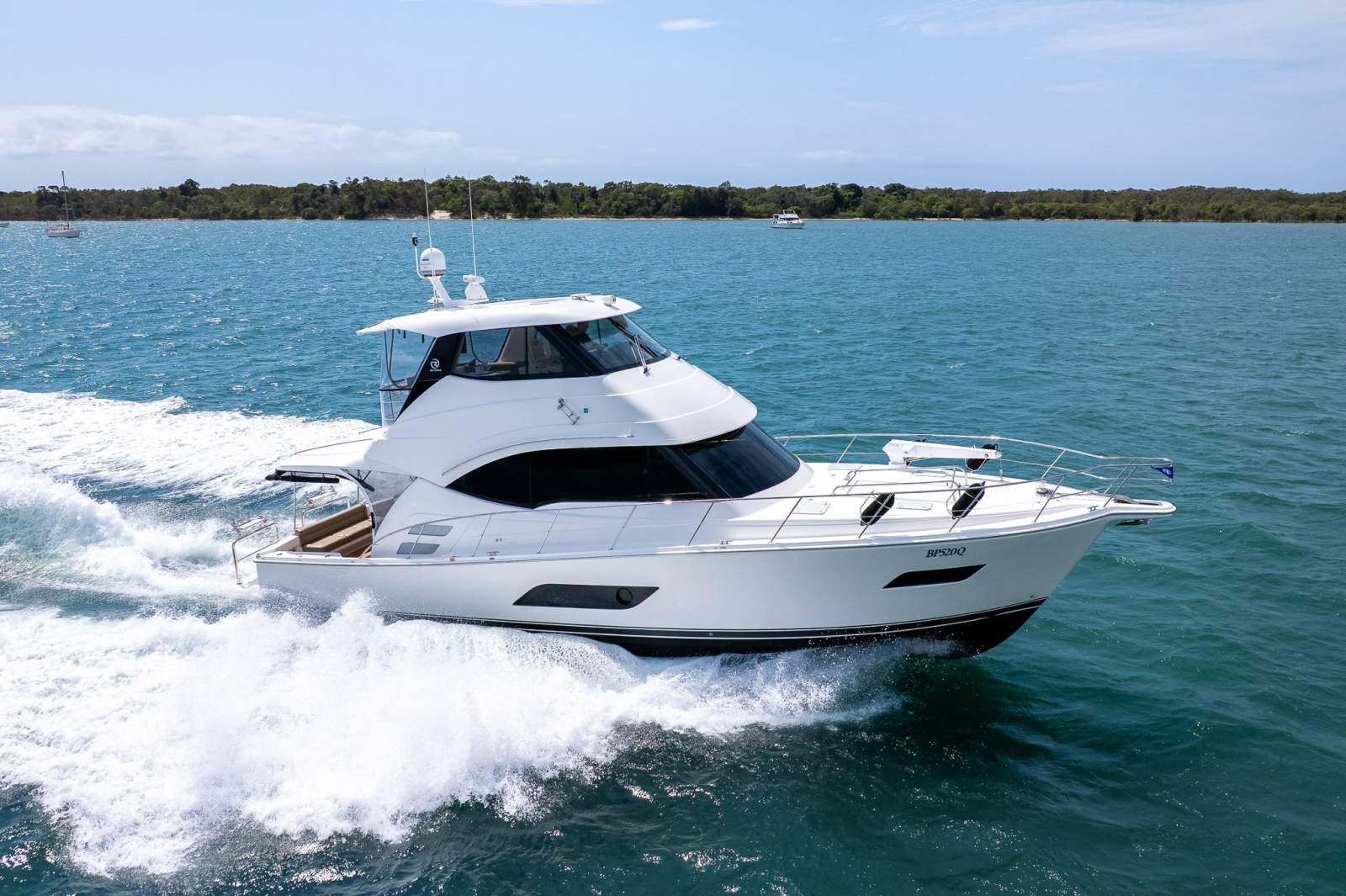 Riviera 52 Enclosed Flybridge