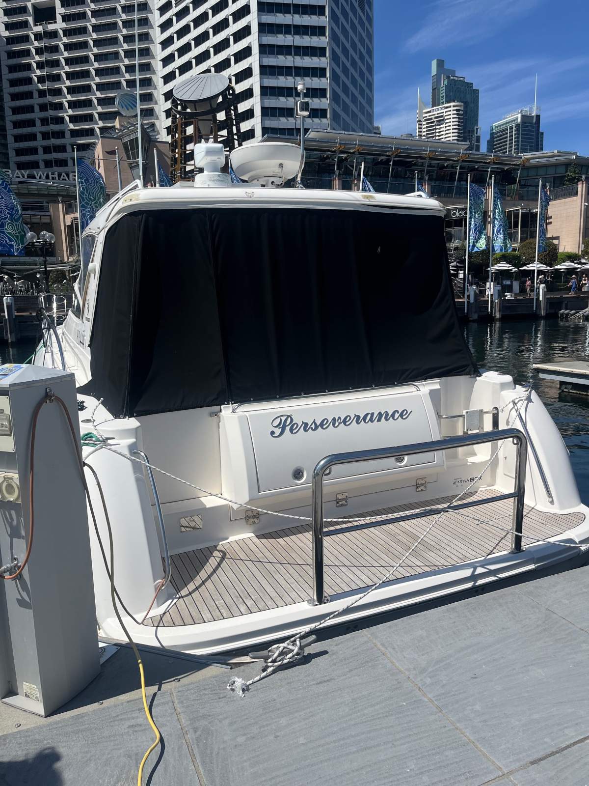 Riviera M400 Sports Cruiser 2005 Riviera M400 Sports Cruiser