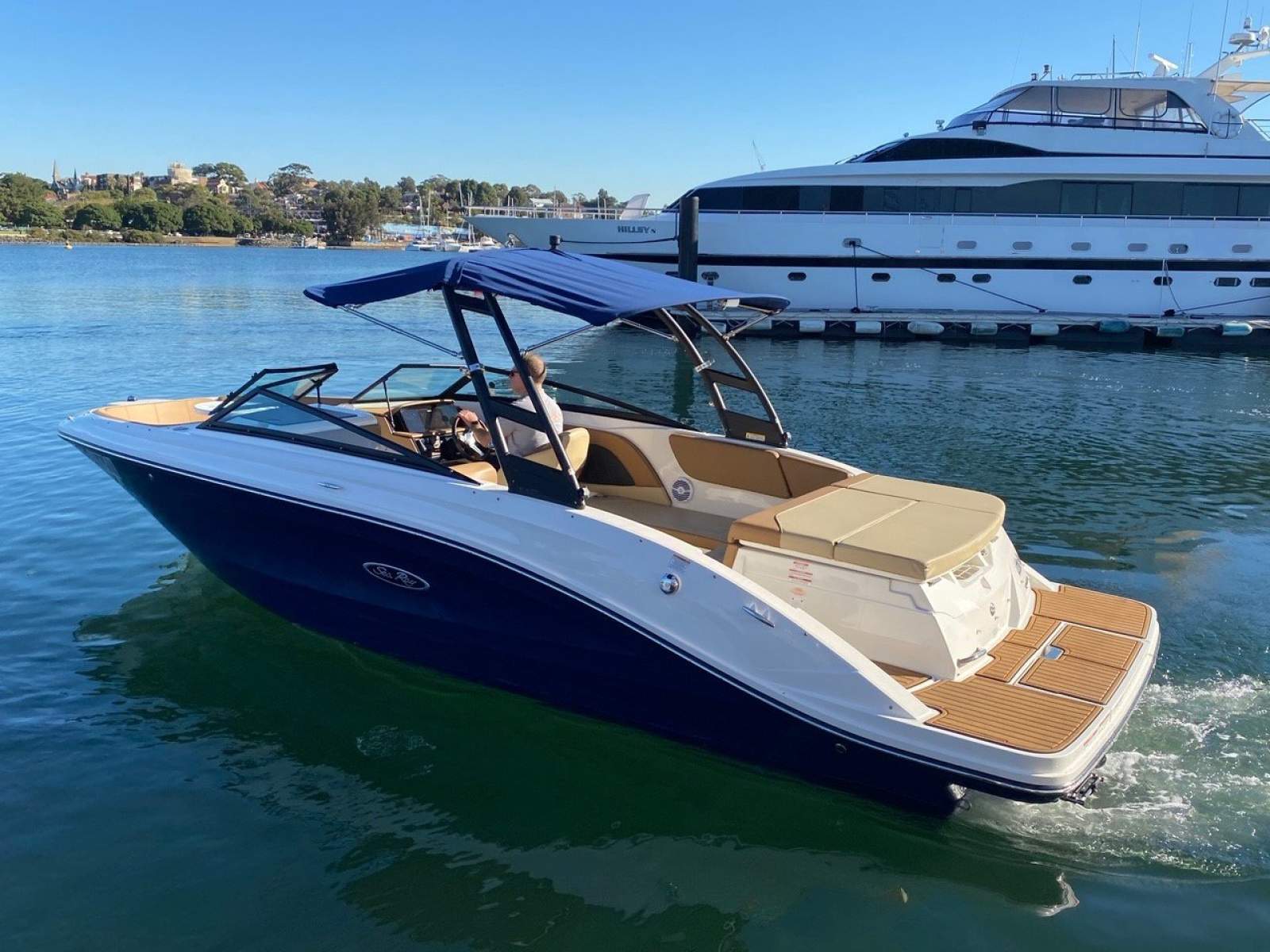 Sea Ray 230 SPX