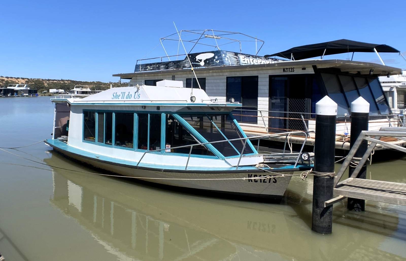 "She'll Do Us". River Wren, Cruiser, Houseboat.