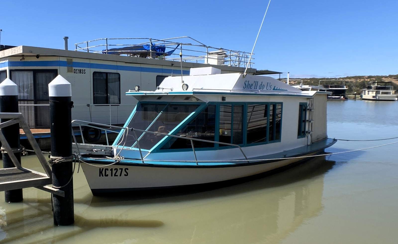 "She'll Do Us". River Wren, Cruiser, Houseboat.