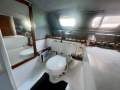Fastback 32 Daggerboard Catamaran:stb aft bathroom