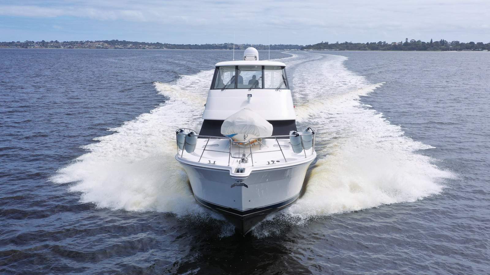 Riviera 47 Enclosed Flybridge
