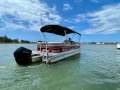 Sun Tracker Party Barge 22 XP3 - with trailer