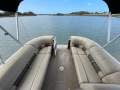 Sun Tracker Party Barge 22 XP3 - with trailer