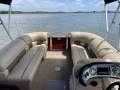 Sun Tracker Party Barge 22 XP3 - with trailer