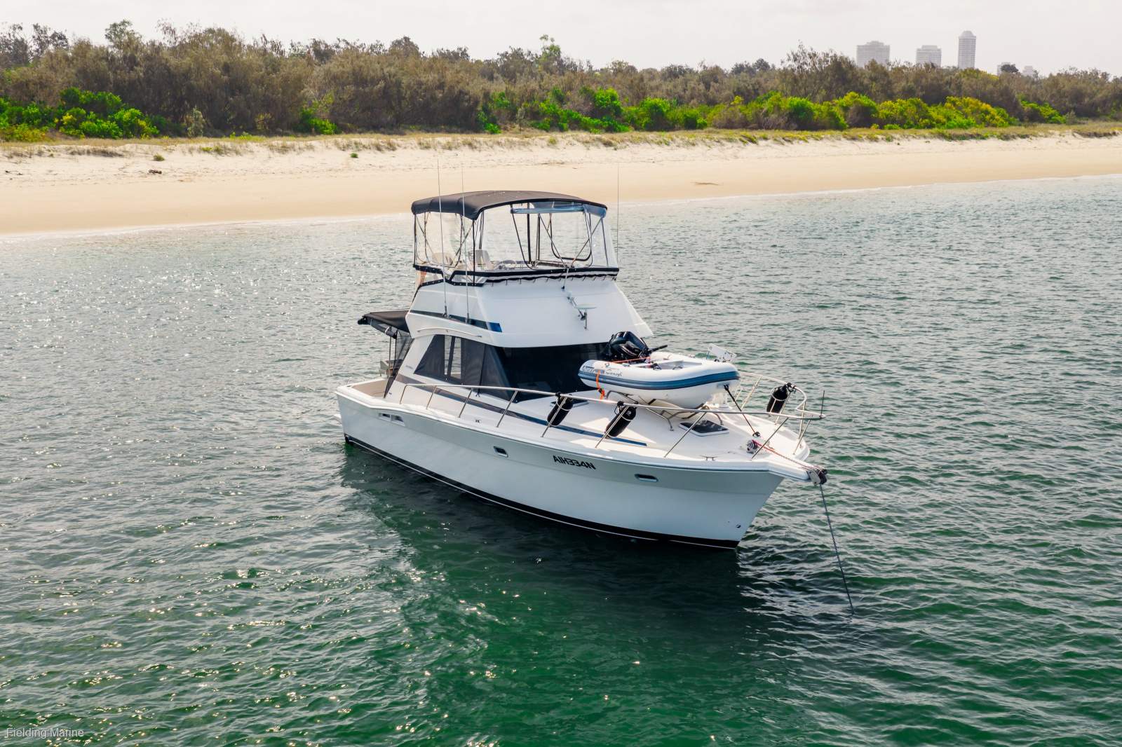 Riviera 36 Flybridge (Twin Cabin)