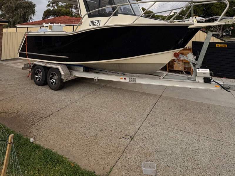 Assassin Assasian hardtop with 2020 4 stroke outboard