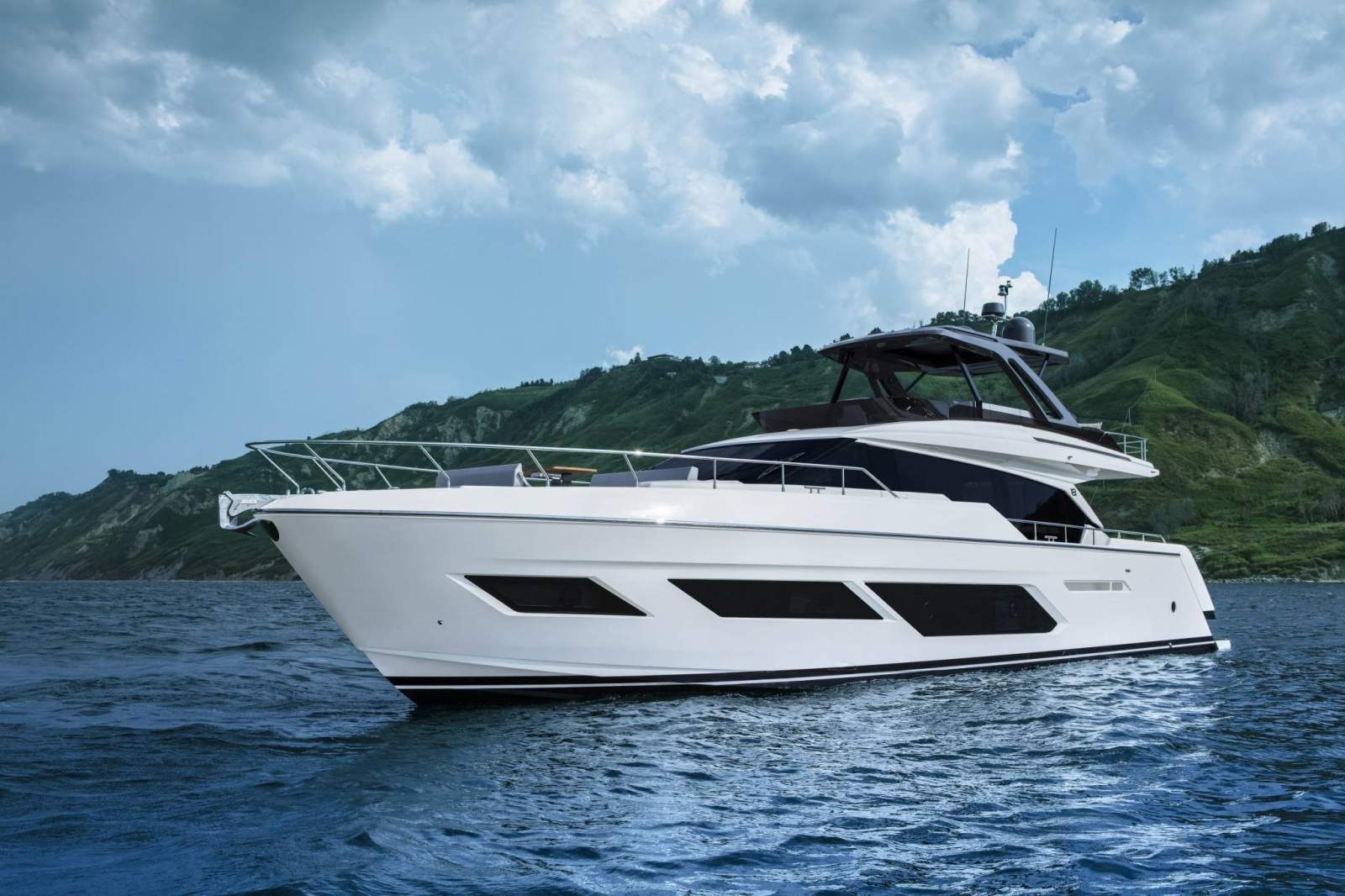 Ferretti 720 2025