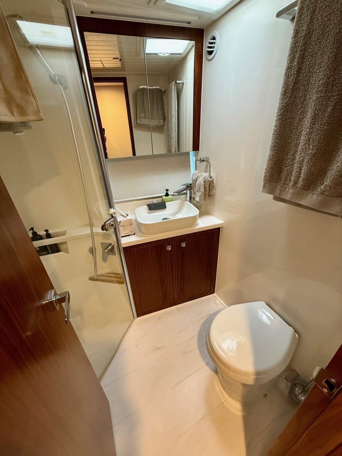  Riviera 465 SUV Boat Brokers of Tasmania