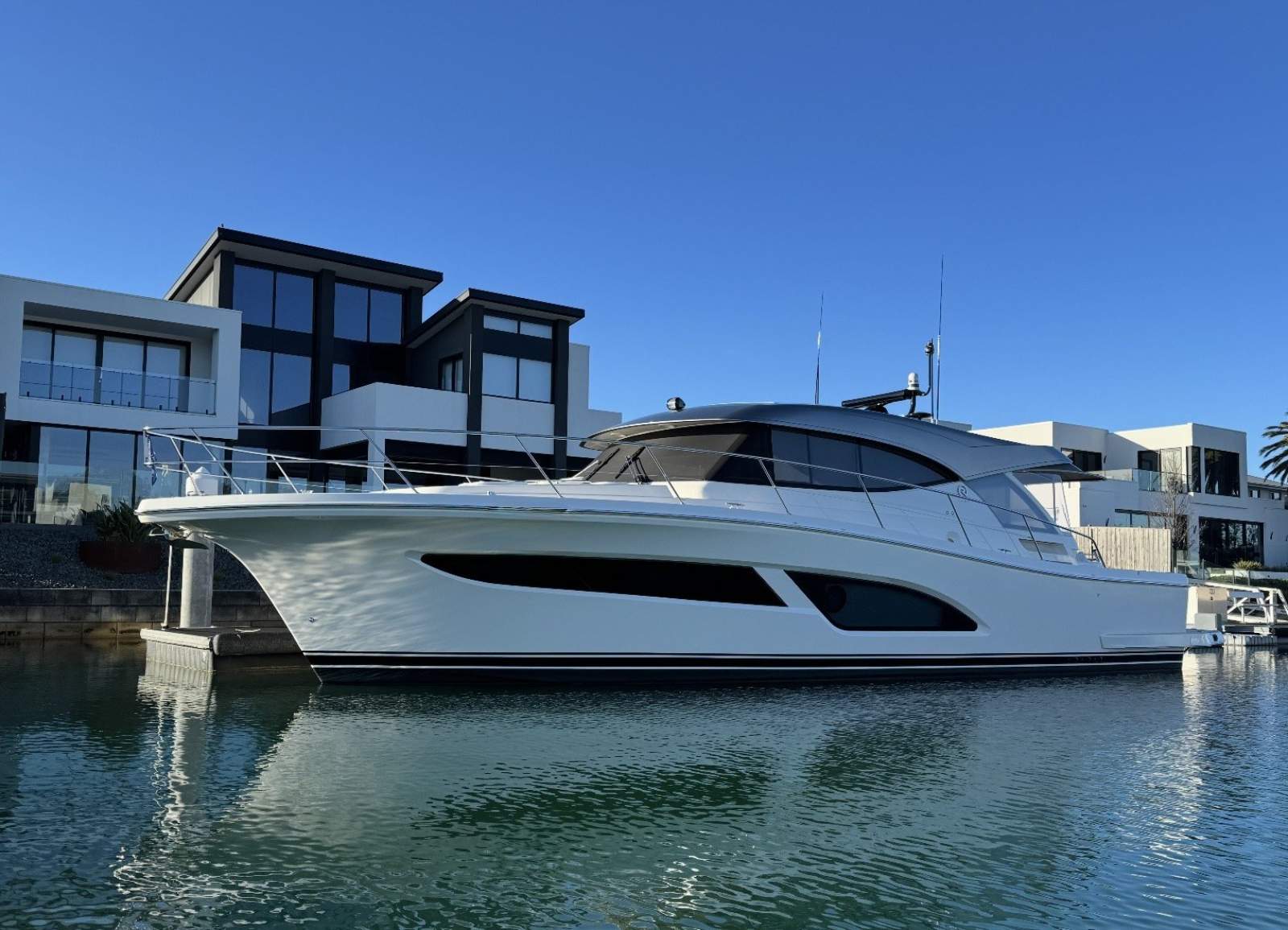  Riviera 465 SUV Boat Brokers of Tasmania