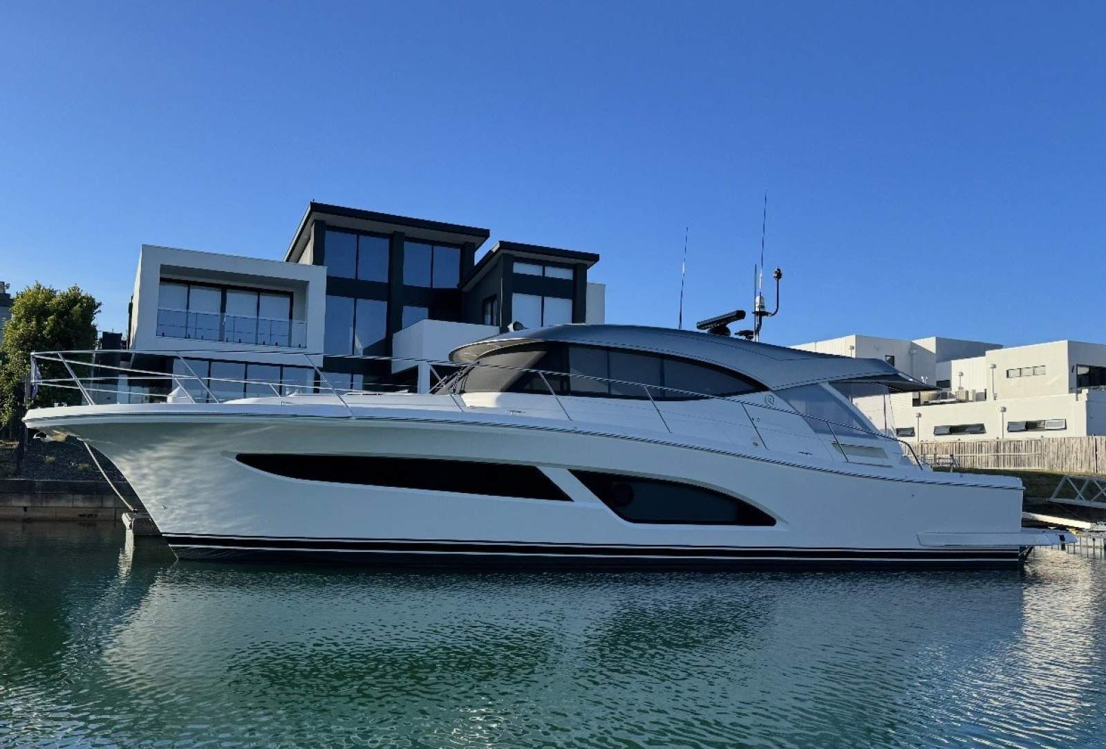  Riviera 465 SUV Boat Brokers of Tasmania