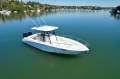 Boston Whaler 320 Outrage Boston Whaler 320 Outrage