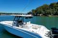 Boston Whaler 320 Outrage Boston Whaler 320 Outrage