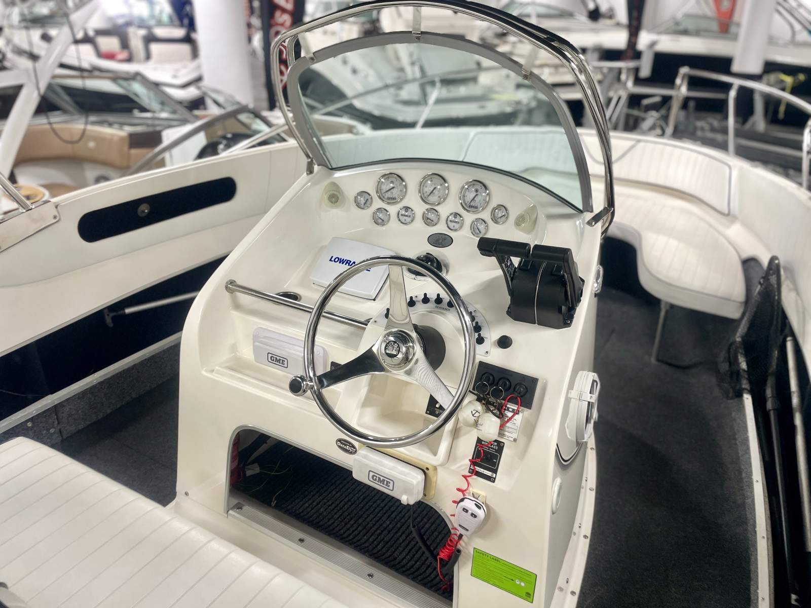 Seafarer Viper 6.8 Centre Console