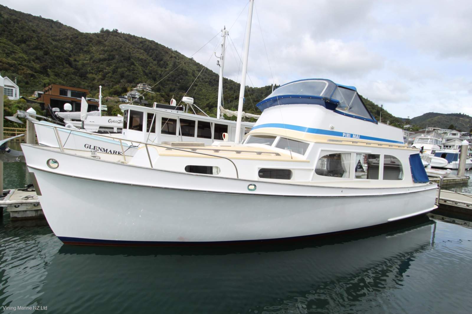 Robert Brooke 10.6m Launch